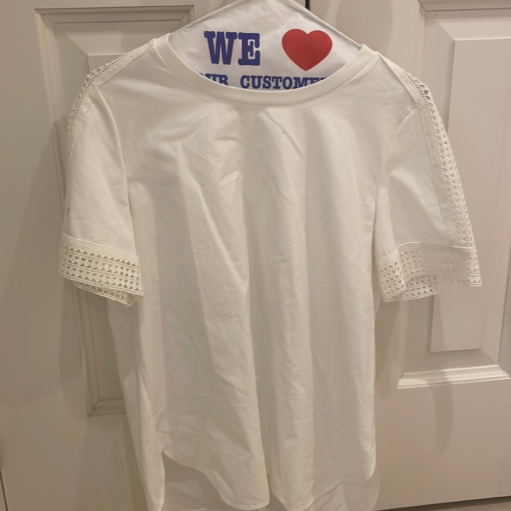 Vince white blouse with knitted sleeves